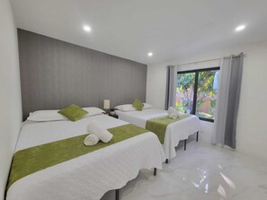 4 bedrooms, in-room safe, desk, iron/ironing board