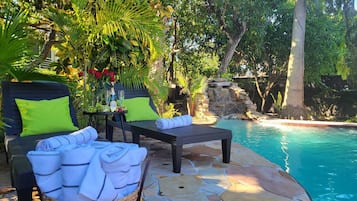 Piscine extérieure, piscine chauffée