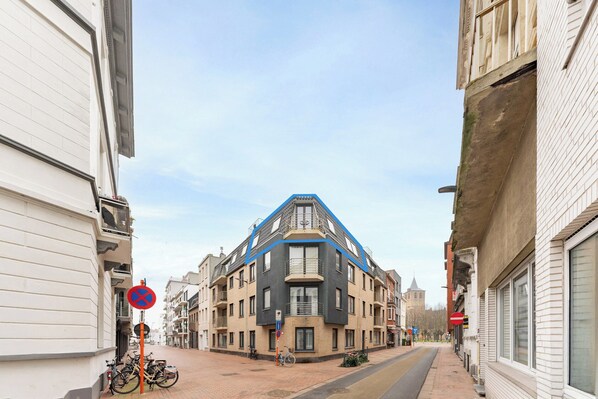 Exterior - Apartment in Blankenberge Near Beach (Blankenberge)
