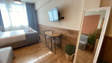 1 Schlafzimmer, Schreibtisch, Bügeleisen/Bügelbrett, kostenloses WLAN