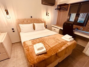 1 slaapkamer, een bureau, een strijkplank/strijkijzer, gratis wifi