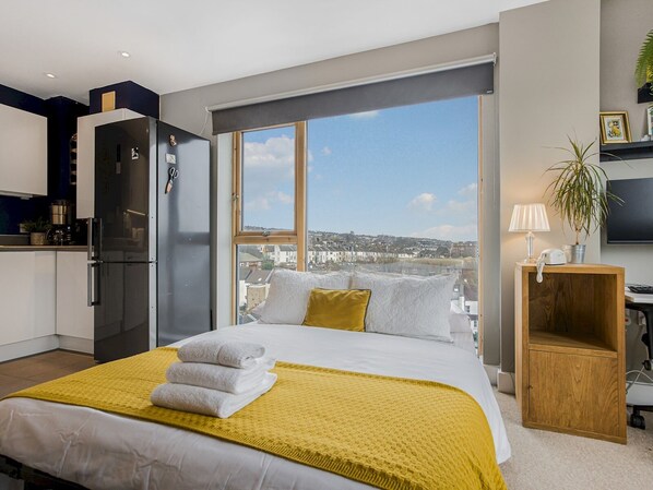 1 bedroom, iron/ironing board, free WiFi, bed sheets