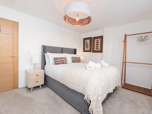 2 Schlafzimmer, Bügeleisen/Bügelbrett, kostenloses WLAN, Bettwäsche