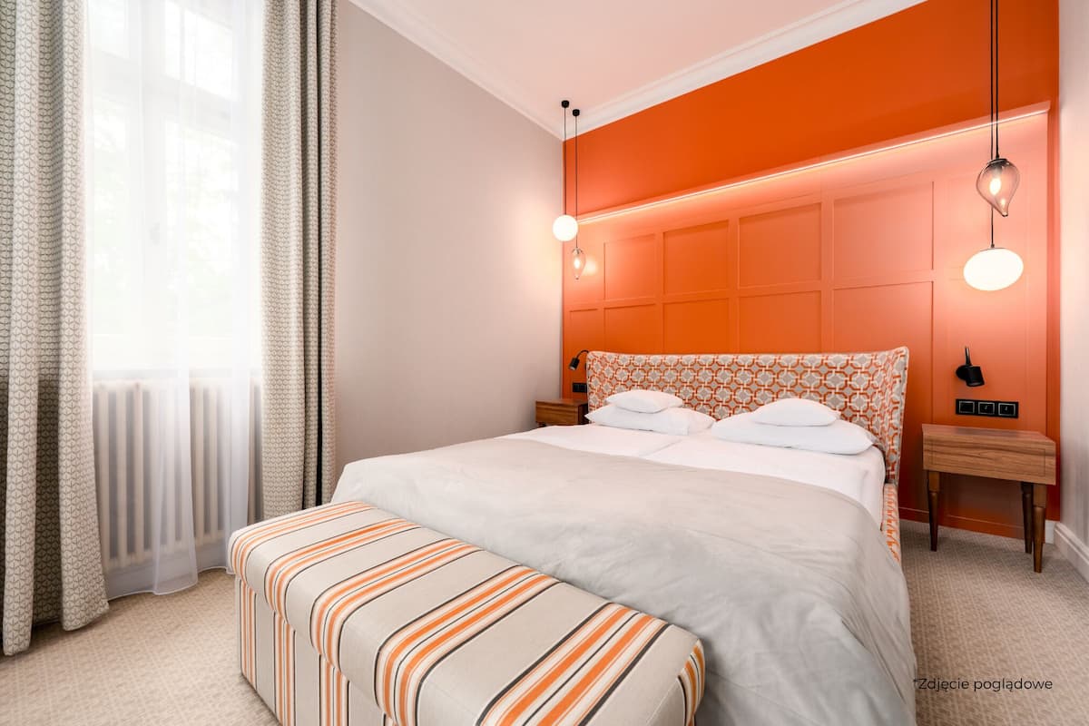 Classic Apartment | 1 bedroom, in-room safe, desk, free WiFi