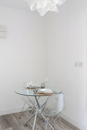 Dining - Cozy Downtown Loft (Rochester)