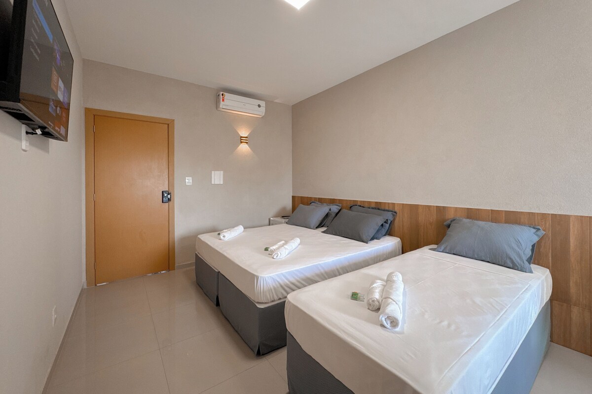 Laptop workspace, WiFi (free), bed sheets