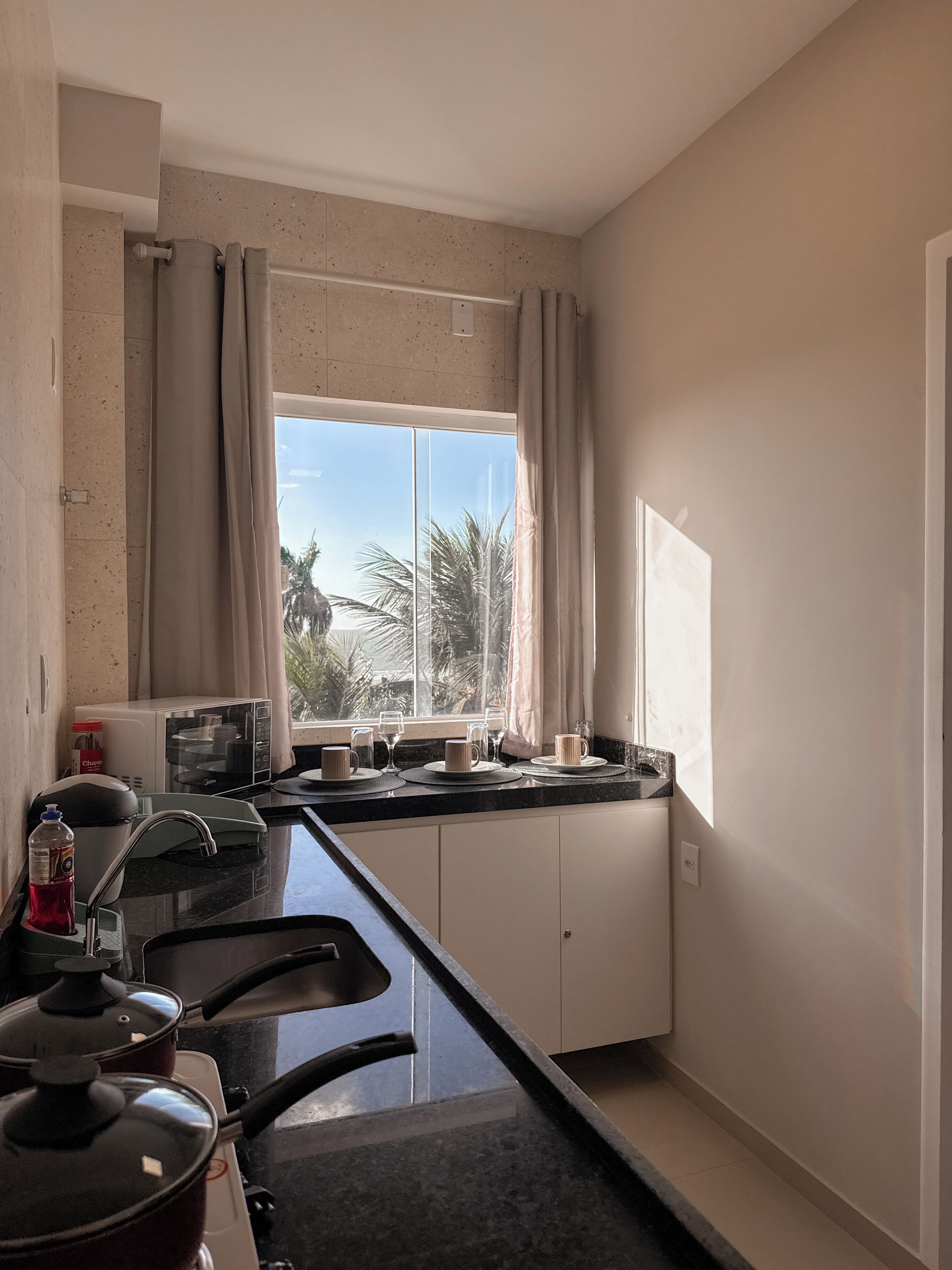 Luxury Triple Room, Sea View | Private kitchen | Mini-fridge, microwave, cookware/dishes/utensils