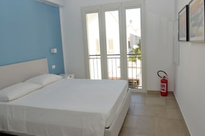 4 chambres, fer et planche Ă repasser, Wi-Fi, draps fournis