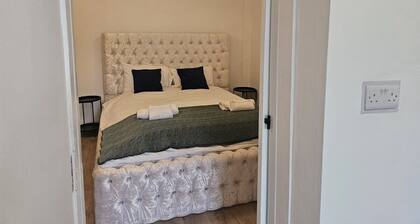Cosy Studio in the Heart of Bridgend