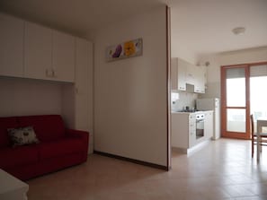 Estúdio, sacada, vista para a cidade | Sala de estar