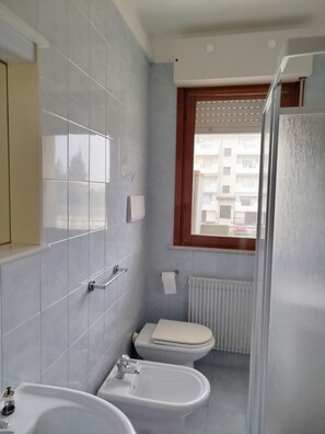 Bathroom - Cozy Studio With Pool in Caorle (Caorle)