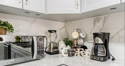 Cozy 2-bedroom apartment in charming Tequila with WiFi, AC