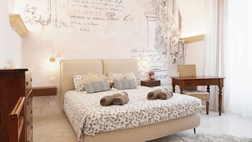 3 bedrooms, travel crib, WiFi, bed sheets