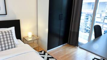 1 bedroom, desk, iron/ironing board, WiFi