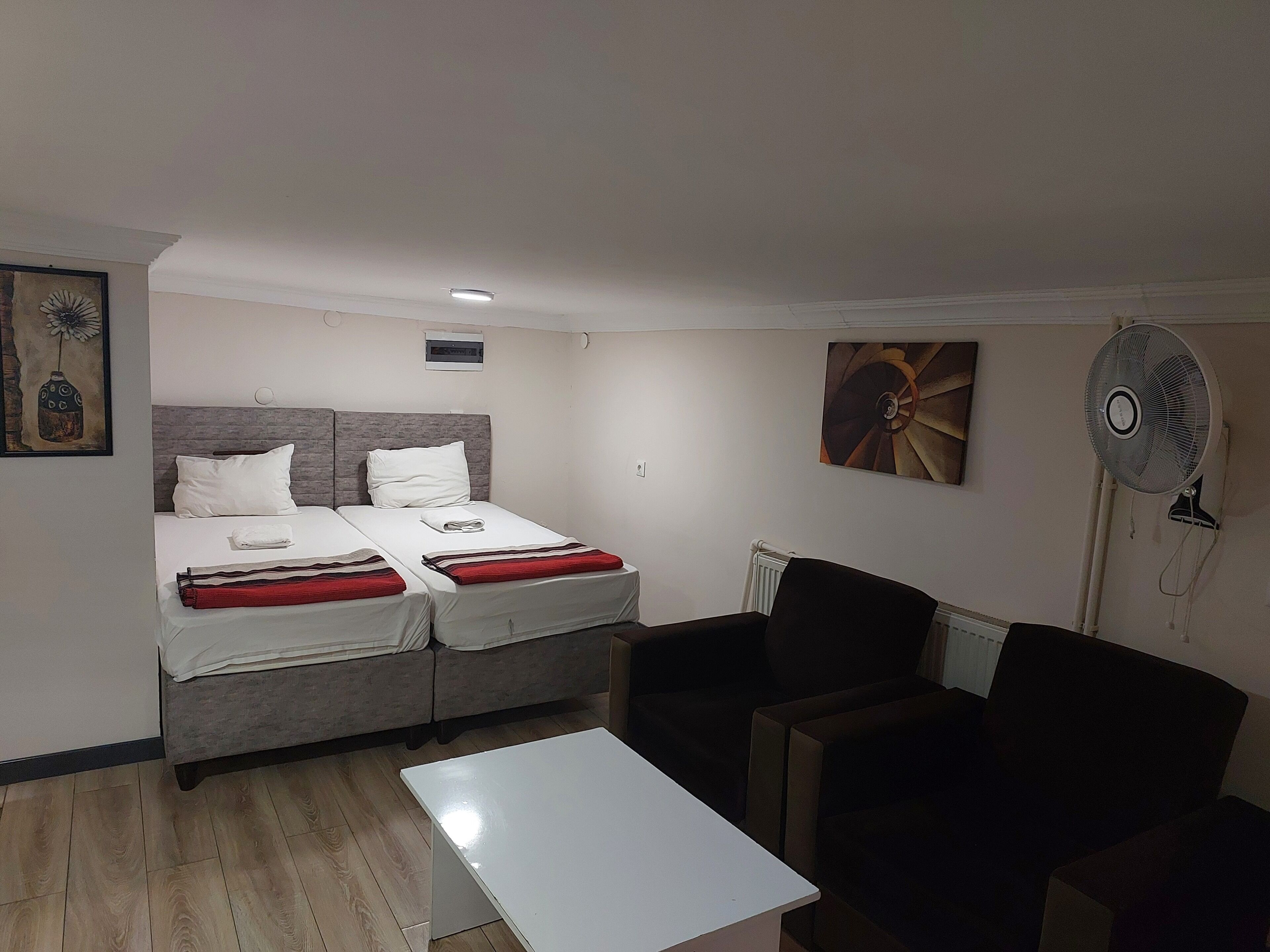 Family Suite | Living area | TV