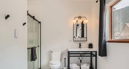 King Room, Boutique Mtn Motel Idaho Springs
