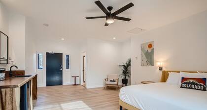 King Room, A/C, Boutique Mtn Motel Idaho Springs