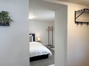 1 chambre, fer et planche à repasser, Wi-Fi gratuit, draps fournis