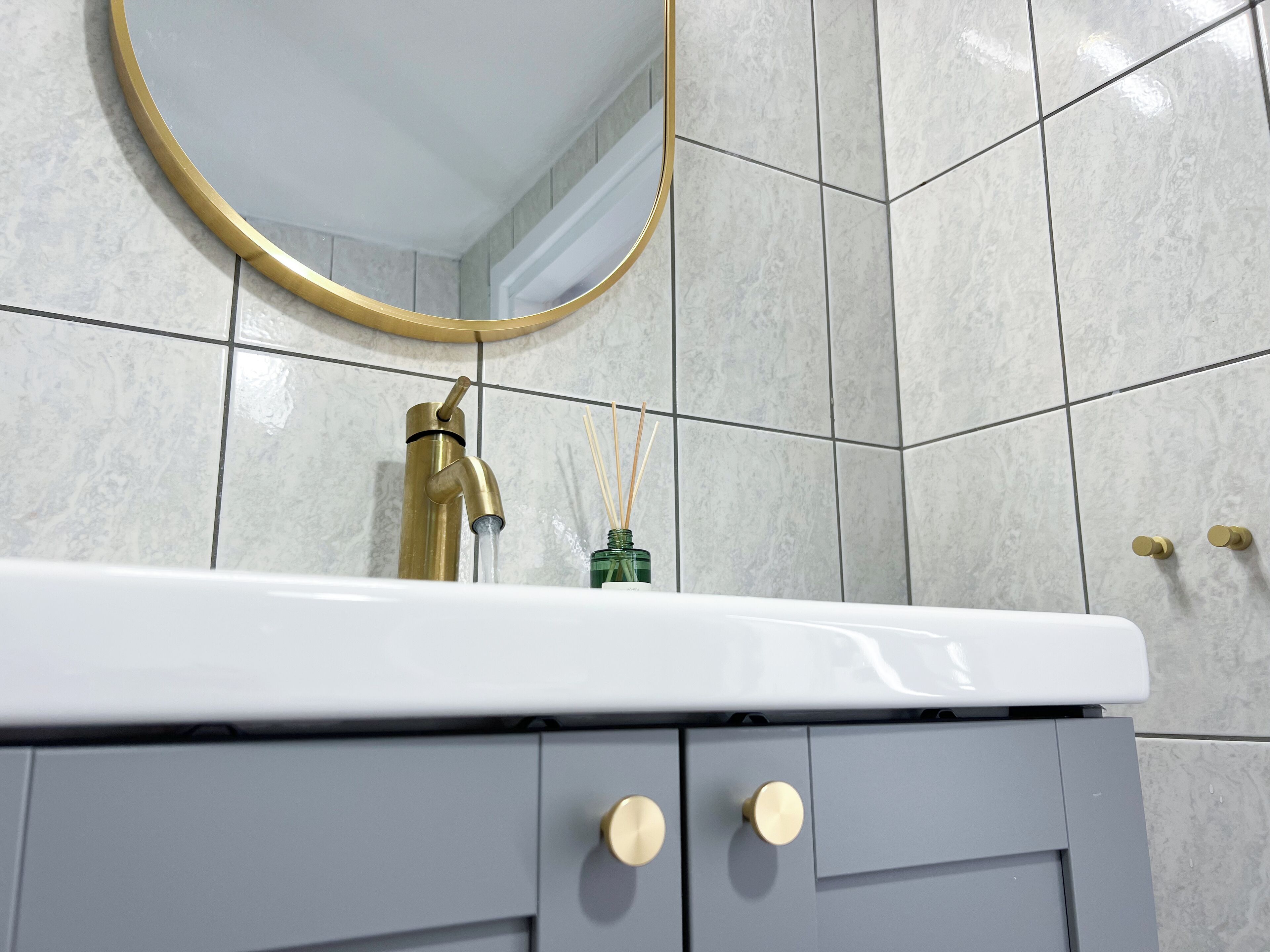 Hårføner, håndklær, såpe og toalettpapir