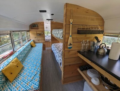 Off-Grid Skoolie Retreat