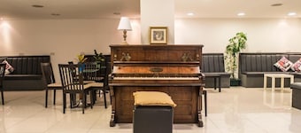 Crendon House Boutique Hotel