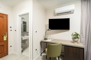 Caja de seguridad en la habitación y decoración personalizada 