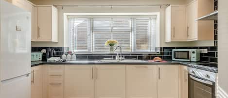 Fridge, microwave, oven, dishwasher