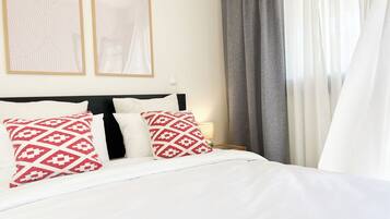 2 bedrooms, iron/ironing board, travel cot, free WiFi