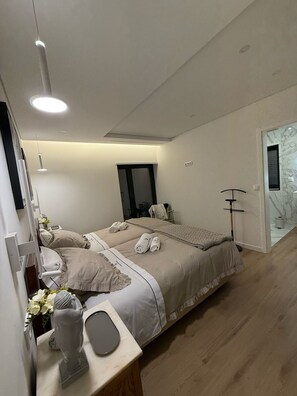 Apartment | 3 bedrooms - Our Douro Design 3suites Jacuzzi Pool Flat (Cinfães)