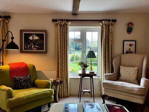 Interior - Cottage in Basingstoke (Oakley)