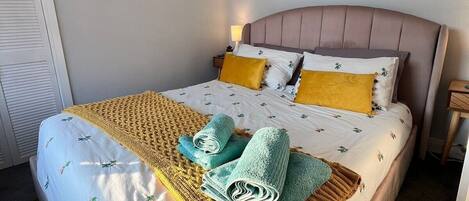 1 bedroom, Internet, bed sheets