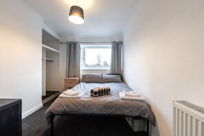 2 Schlafzimmer, Bügeleisen/Bügelbrett, Internetzugang, Bettwäsche