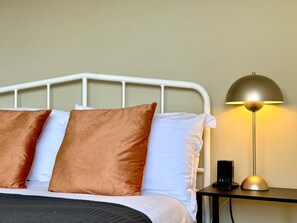 6 chambres, fer et planche à repasser, accès Internet, draps fournis