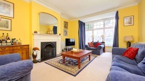 Unclassified image, 3 of 25, button - Charming Edwardian 5 Bed House | London (Elstree)