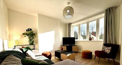 Entire House | Southampton City | Cruise Terminal