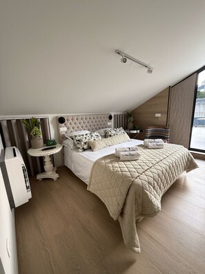 Apartment | 3 bedrooms - Our Douro Vintage Design Jacuzzi Pool Flat (Cinfães)