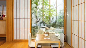 Elite Double Room | 1 bedroom, premium bedding, memory foam beds, free WiFi