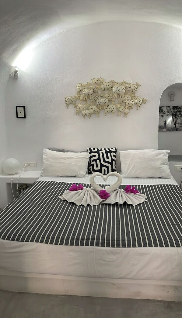 2 bedrooms, iron/ironing board, travel crib, WiFi