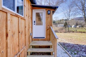 Exterior detail - Peaceful Cabin w/ Fire Pit & Creek Access (Saugerties)