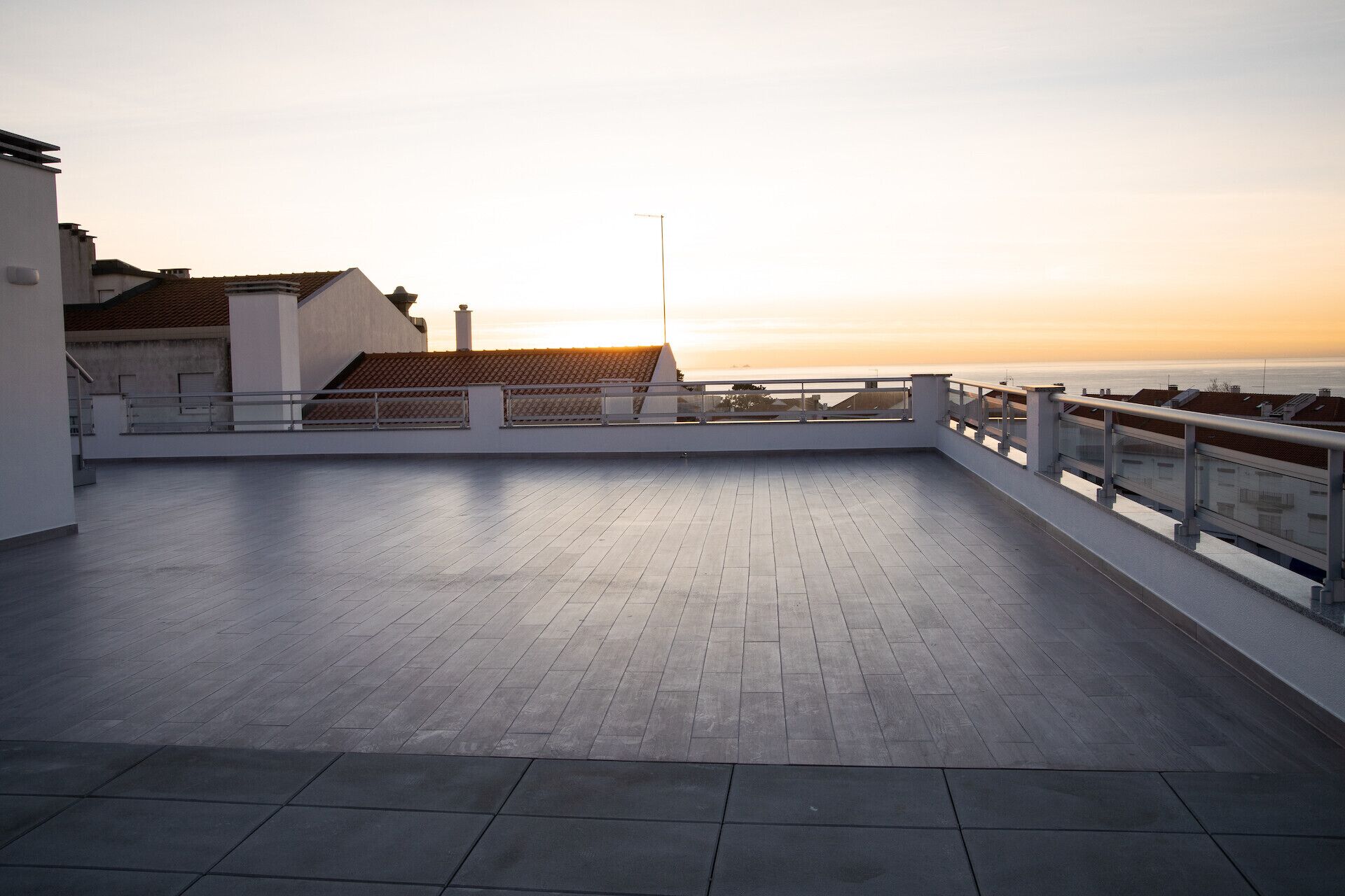 المنطقة المحيطة بالمنشأة