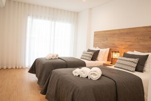 2 bedrooms, iron/ironing board, free WiFi, bed sheets