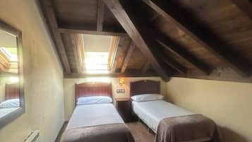 Suite Familiale, balcon, vue montagne