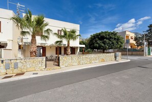 Front of property - Bedda Luna Villa (San Vito Lo Capo)