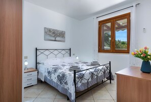 Comfort Apartment, Mountain View | 2 bedrooms, iron/ironing board, free WiFi - Bedda Luna Villa (San Vito Lo Capo)