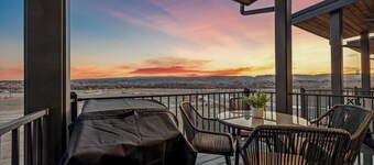 Modern 3BR Townhome with Bikes SUPs & Trails