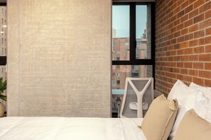 1 bedroom, in-room safe, desk, iron/ironing board