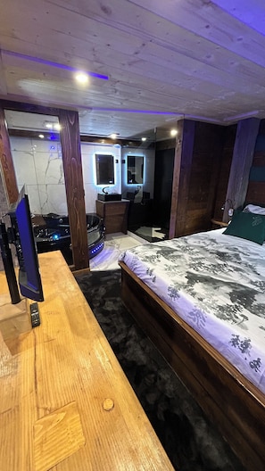 9 bedrooms, free WiFi, bed sheets