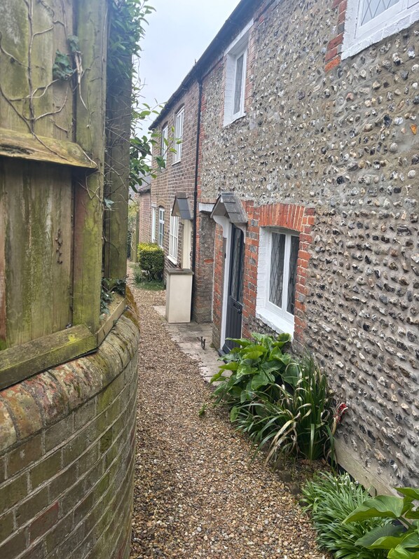 Cottage | Exterior detail