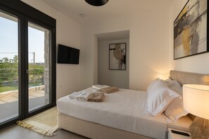 4 bedrooms, iron/ironing board, free WiFi, bed sheets - Olive Residence (Skala Fourkas)