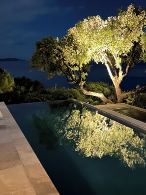 Outdoor pool - Magnificent villa with panoramic view of the Mediterranean Sea (Le Lavandou)